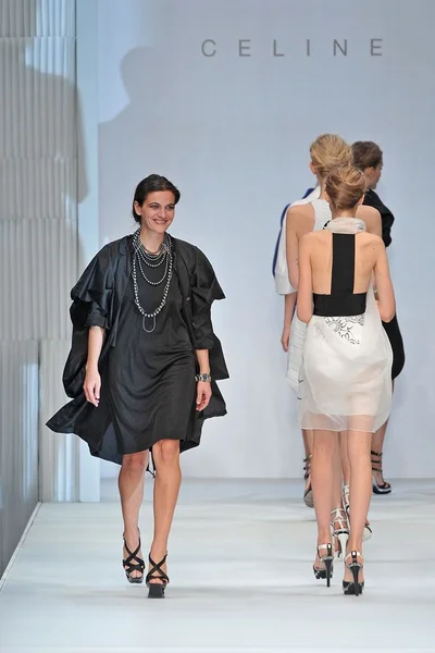 Look 49